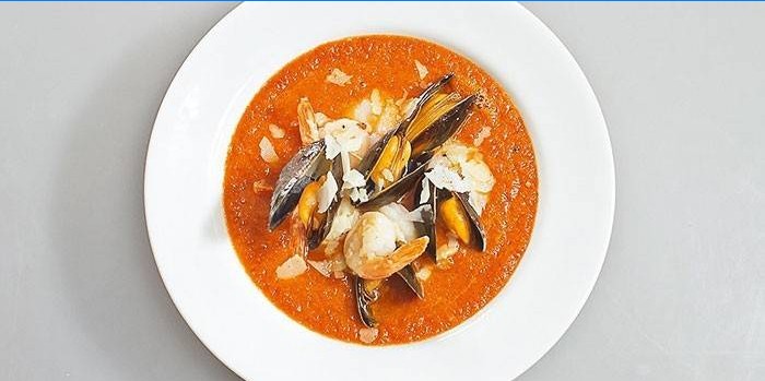 Jūros gėrybių pomidorų sriuba