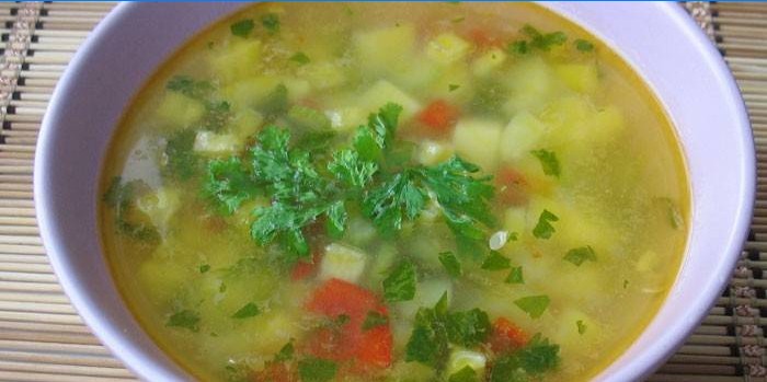 Salierų daržovių sriuba