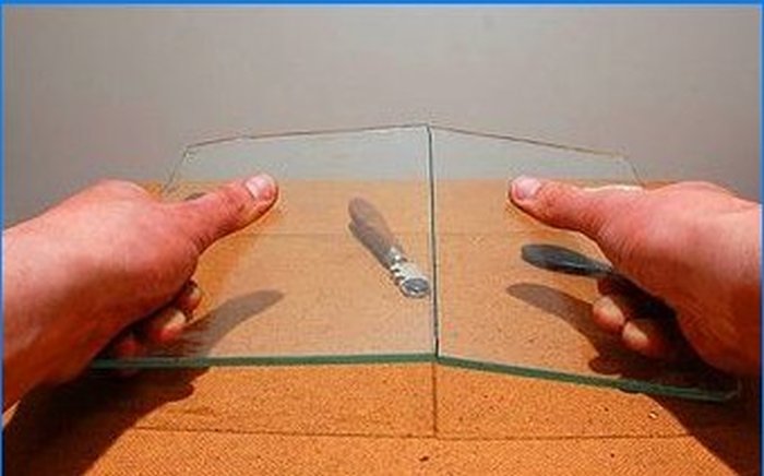 Kaip teisingai supjaustyti stiklą