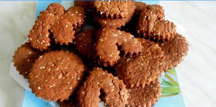 Šokolado sausainių sausainiai su kakava ir sezamu