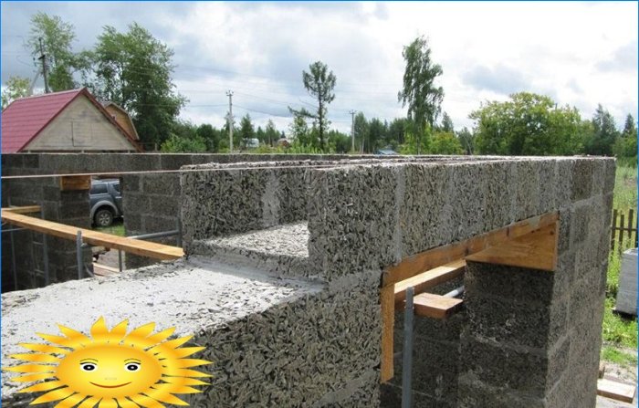 Medinis betoninis namas: konstrukcijos ypatybės, sienų mūras