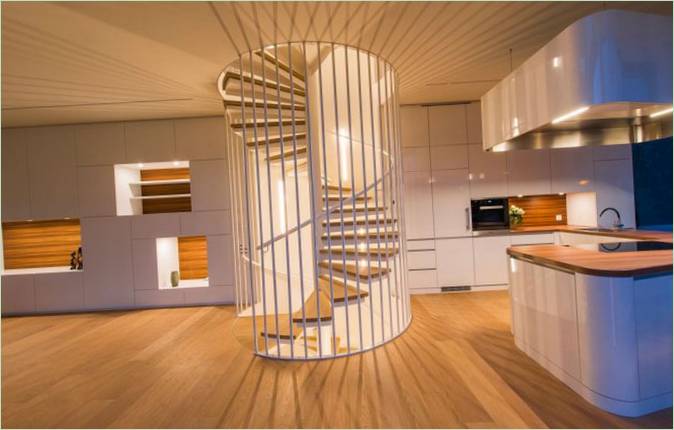 Neįprastas baltas dizainas Šveicarijoje: laiptai